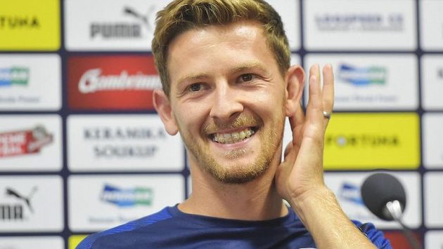 Patrik Hrošovský na tiskové konferenci Patrik Hrošovský na tiskové konferenci