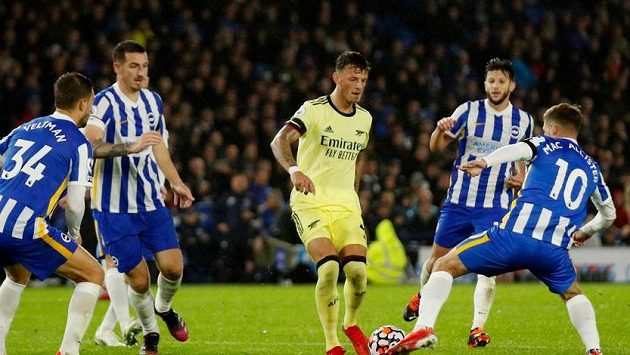 Hráči Brightonu v utkání s Arsenalem. Ilustrační foto. Hráči Brightonu v utkání s Arsenalem. Ilustrační foto.