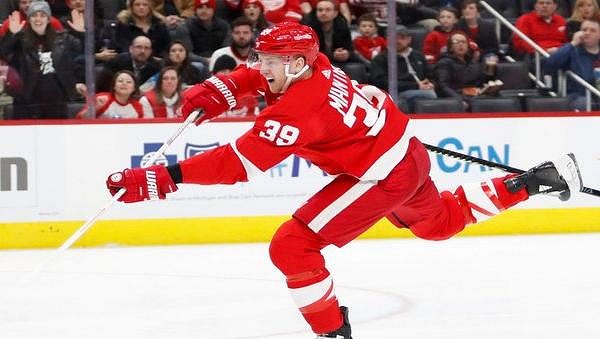 Útočník Anthony Mantha podepsal v NHL novou čtyřletou smlouvu s Detroitem. Útočník Anthony Mantha podepsal v NHL novou čtyřletou smlouvu s Detroitem.