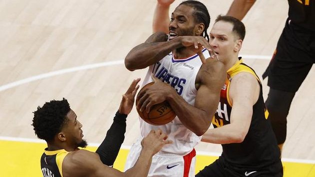 Basketbalisté Utahu začali vítězně čtvrtfinálovou sérii NBA s Los Angeles Clippers Basketbalisté Utahu začali vítězně čtvrtfinálovou sérii NBA s Los Angeles Clippers