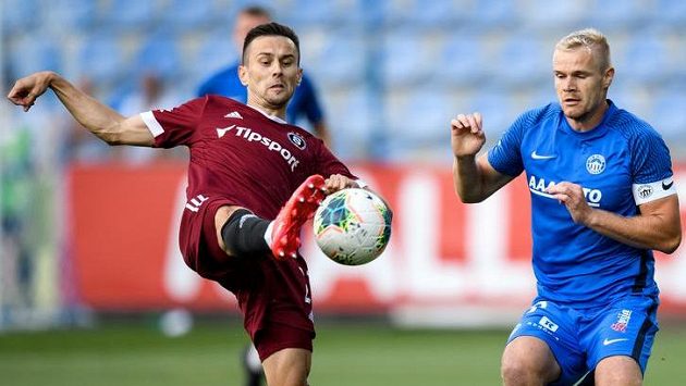 Jakub Pešek ze Sparty Praha a Jan Mikula ze Slovanu Liberec. Jakub Pešek ze Sparty Praha a Jan Mikula ze Slovanu Liberec.