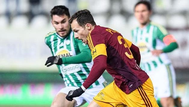 Jakub Podaný z Dukly během utkání na Bohemians. Jakub Podaný z Dukly během utkání na Bohemians.