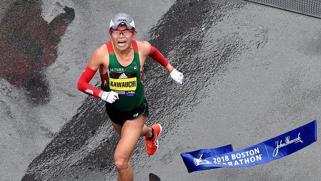 Japonec Juki Kawauči. Japonec Juki Kawauči.