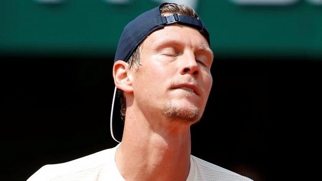 Tomáš Berdych se na trávě konečně dočkal vítězství. Tomáš Berdych se na trávě konečně dočkal vítězství.
