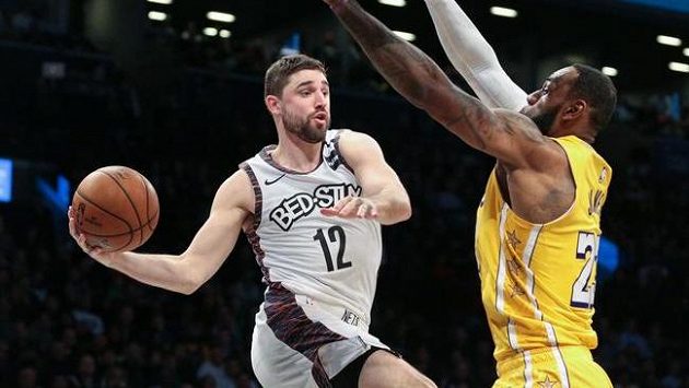 Basketbalisté Los Angeles Lakers nastříleli 19 tříbodových košů a vyhráli čtvrteční duel NBA na palubovce Brooklynu Basketbalisté Los Angeles Lakers nastříleli 19 tříbodových košů a vyhráli čtvrteční duel NBA na palubovce Brooklynu