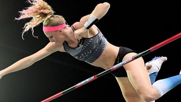 Elitní světová tyčkařka Sandi Morrisová Elitní světová tyčkařka Sandi Morrisová
