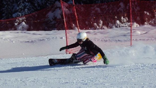 Snowboardistka a lyžařka Ester Ledecká. Snowboardistka a lyžařka Ester Ledecká.