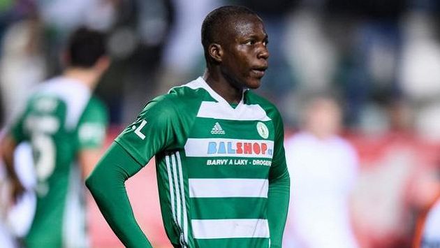 Michael Junior Ugwu z Bohemians během duelu s Baníkem. Michael Junior Ugwu z Bohemians během duelu s Baníkem.