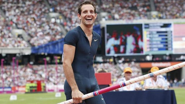 Rozesmátý francouzský tyčkař Renaud Lavillenie. Rozesmátý francouzský tyčkař Renaud Lavillenie.