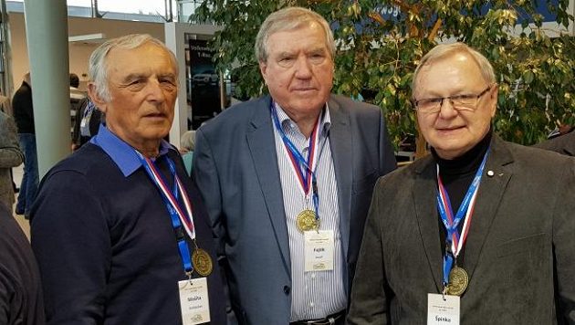 Zleva Květoslav Mašita, Josef Fojtík a Milan Špinka. Zleva Květoslav Mašita, Josef Fojtík a Milan Špinka.