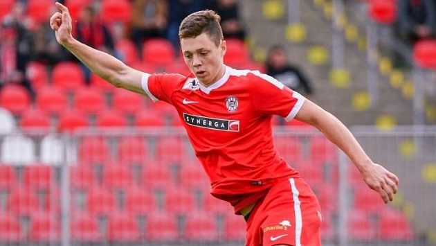 Brněnský fotbalový talent Ladislav Krejčí má prý nejspíš namířeno do Sparty. Brněnský fotbalový talent Ladislav Krejčí má prý nejspíš namířeno do Sparty.