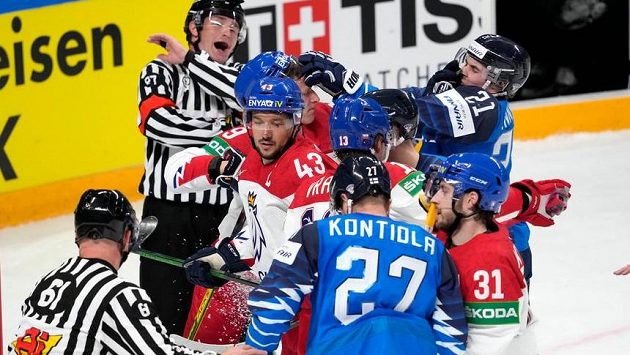 Potyčka před Hrubcovou brankou Potyčka před Hrubcovou brankou