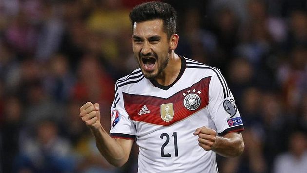 Ilkay Gündogan se raduje z trefy v kvalifikačním utkání o ME 2016 proti Skotsku. Ilkay Gündogan se raduje z trefy v kvalifikačním utkání o ME 2016 proti Skotsku.