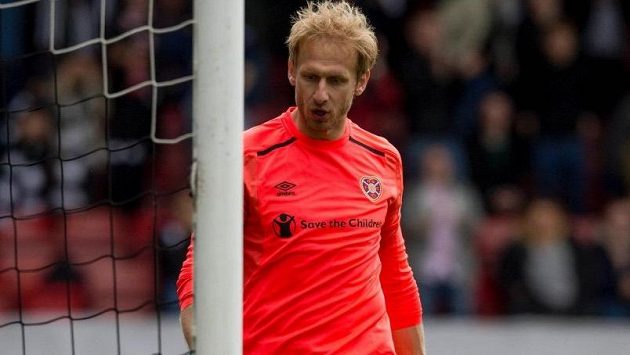 Fotbalový brankář Zdeněk Zlámal ukončil v 35 letech kariéru. Fotbalový brankář Zdeněk Zlámal ukončil v 35 letech kariéru.