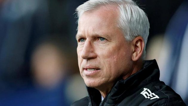 Alan Pardew už nebude pokračovat na lavičce West Bromwiche. Alan Pardew už nebude pokračovat na lavičce West Bromwiche.