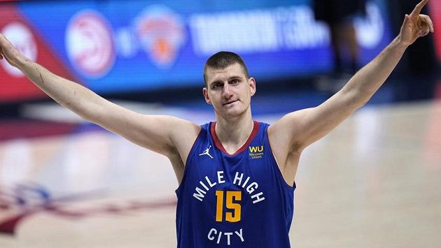 Srbský basketbalista Nikola Jokič byl vyhlášen nejužitečnějším hráčem sezony NBA Srbský basketbalista Nikola Jokič byl vyhlášen nejužitečnějším hráčem sezony NBA