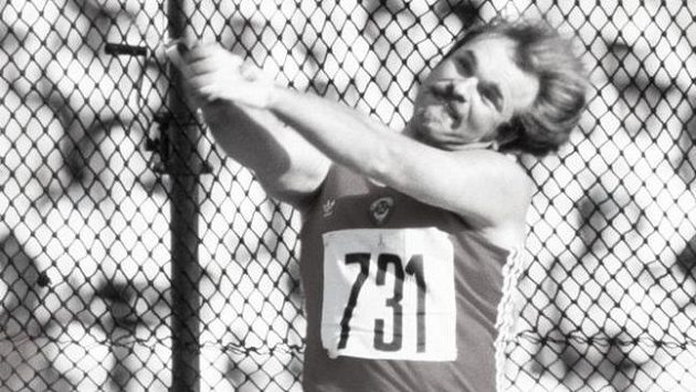 Ve věku 66 let zemřel sovětský kladivář Jurij Sedych Ve věku 66 let zemřel sovětský kladivář Jurij Sedych