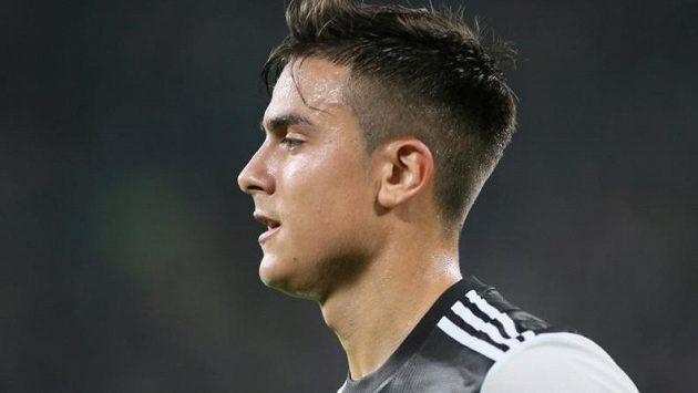 Útočník Juventusu Paulo Dybala Útočník Juventusu Paulo Dybala