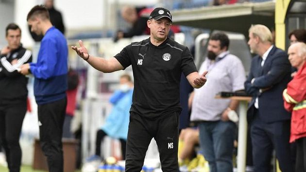 Trenér Slovácka Martin Svědík během utkání Fortuna ligy Trenér Slovácka Martin Svědík během utkání Fortuna ligy