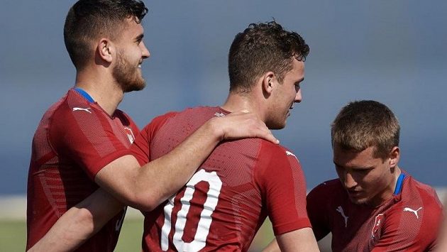 Čeští fotbalisté si poradili s Ruskem (archivní foto) Čeští fotbalisté si poradili s Ruskem (archivní foto)
