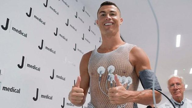 Cristiano Ronaldo hned po příchodu do Juventusu ohromil výsledky fyzických testů. Cristiano Ronaldo hned po příchodu do Juventusu ohromil výsledky fyzických testů.