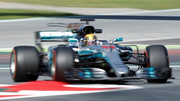Brit Lewis Hamilton vyhrál kvalifikaci na Velkou cenu Španělska F1. Brit Lewis Hamilton vyhrál kvalifikaci na Velkou cenu Španělska F1.