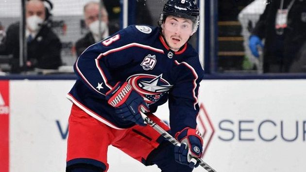 Americký hokejový obránce Zach Werenski Americký hokejový obránce Zach Werenski