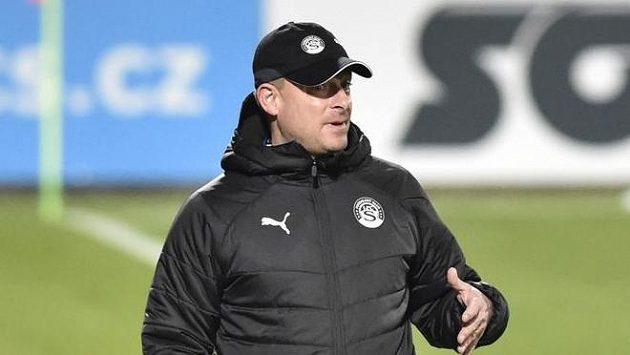 Trenér Slovácka Martin Svědík. Trenér Slovácka Martin Svědík.