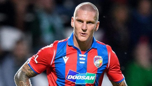Zdeněk Ondrášek během debutu za Viktorii Plzeň. Zdeněk Ondrášek během debutu za Viktorii Plzeň.