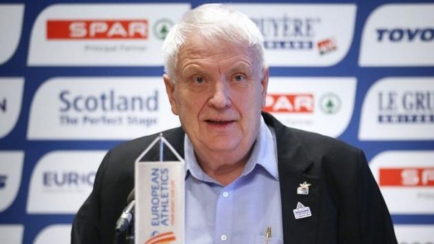 Svein Arne Hansen utrpěl vážnou cévní mozkovou příhodu a je v nemocnici. Svein Arne Hansen utrpěl vážnou cévní mozkovou příhodu a je v nemocnici.