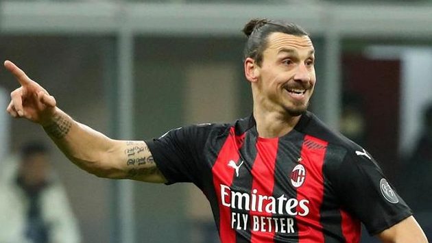 Švédský fotbalista Zlatan Ibrahimovic doléčil zranění stehna a vrátil se na hřiště v ligovém zápase proti Turínu FC. Švédský fotbalista Zlatan Ibrahimovic doléčil zranění stehna a vrátil se na hřiště v ligovém zápase proti Turínu FC.