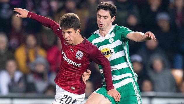 Adam Hložek ze Sparty a Kamil Vacek z Bohemians. Adam Hložek ze Sparty a Kamil Vacek z Bohemians.