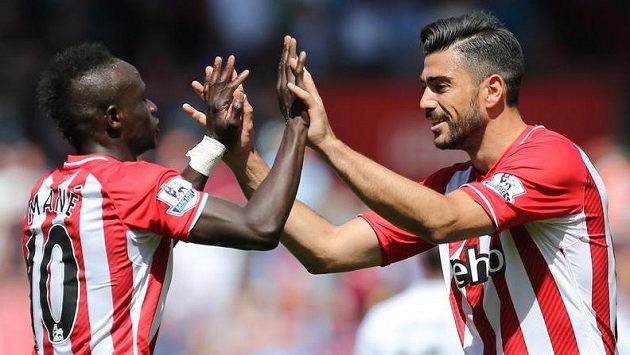 Hráči Southamptonu Graziano Pellé a Sadio Mané proti Aston Ville zářili. Hráči Southamptonu Graziano Pellé a Sadio Mané proti Aston Ville zářili.