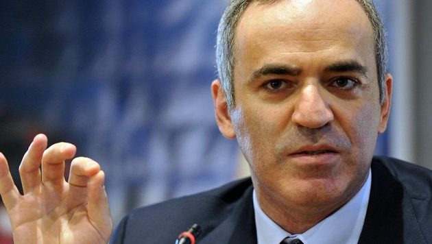 Šachová legenda Rus Garri Kasparov Šachová legenda Rus Garri Kasparov