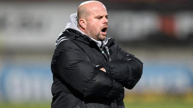 Trenér Roman Nádvorník u fotbalistů Příbrami skončil. Trenér Roman Nádvorník u fotbalistů Příbrami skončil.