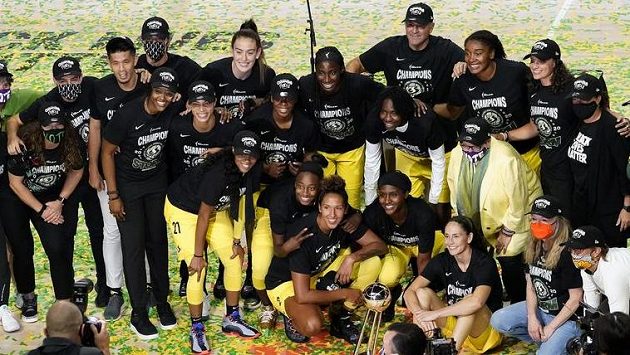 Basketbalistky Seattlu Storm slaví WNBA Basketbalistky Seattlu Storm slaví WNBA