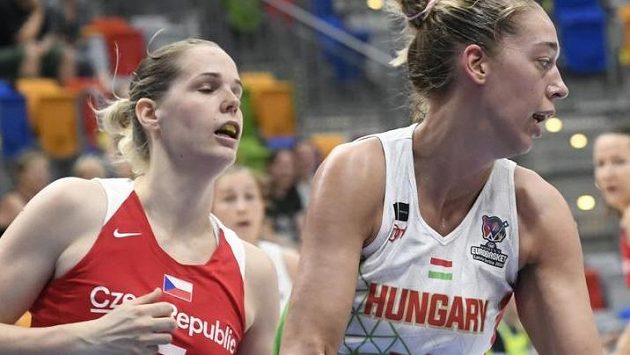 Zleva Alena Hanušová z ČR a Bernadett Határová z Maďarska. Zleva Alena Hanušová z ČR a Bernadett Határová z Maďarska.