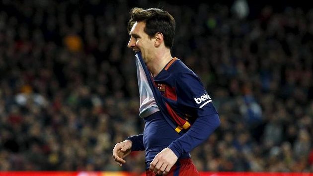 Barcelonský Lionel Messi při utkání se Sevillou. Barcelonský Lionel Messi při utkání se Sevillou.