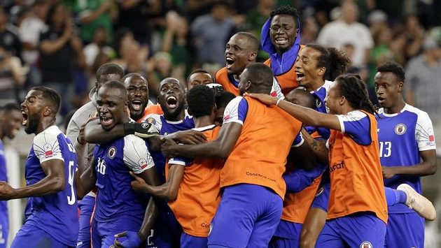Fotbalisté Haiti zaskočili Kanadu a jsou v semifinále Gold Cupu. Fotbalisté Haiti zaskočili Kanadu a jsou v semifinále Gold Cupu.