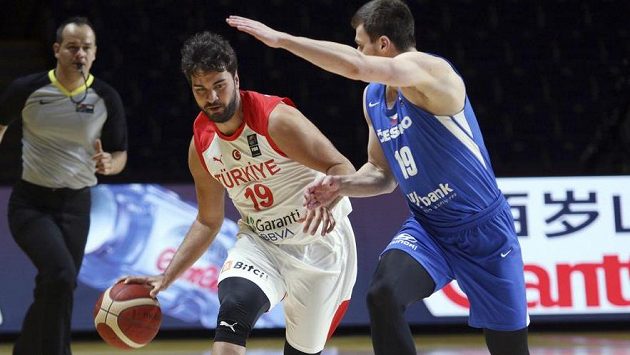 Ondřej Sehnal (vpravo) a Turek Bugrahan Tuncer. Ondřej Sehnal (vpravo) a Turek Bugrahan Tuncer.