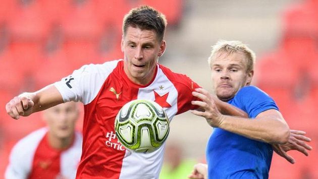 Lukáš Masopust ze Slavie Praha a Jan Mikula ze Slovanu Liberec v podzimním utkání, které se hrálo bez diváků. Lukáš Masopust ze Slavie Praha a Jan Mikula ze Slovanu Liberec v podzimním utkání, které se hrálo bez diváků.