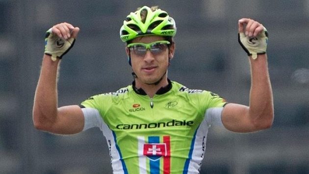 Vítězné gesto slovenského cyklisty Petera Sagana. Vítězné gesto slovenského cyklisty Petera Sagana.