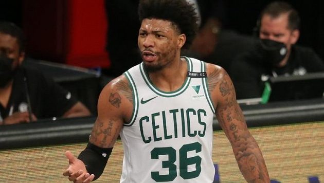 Rozehrávač Marcus Smart zůstane věrný Bostonu Rozehrávač Marcus Smart zůstane věrný Bostonu