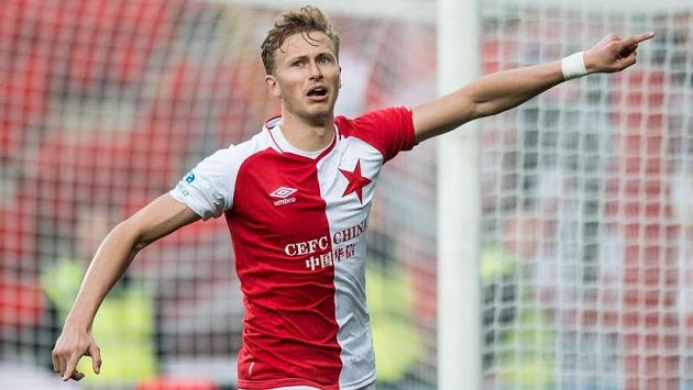 Antonín Barák ze Slavie oslavuje gól z penalty proti Dukle. Antonín Barák ze Slavie oslavuje gól z penalty proti Dukle.