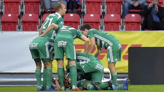 Gólová radost hráčů Bohemians 1905 v Plzni. Gólová radost hráčů Bohemians 1905 v Plzni.