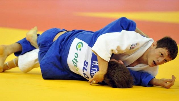 Judista Pavel Petřikov (vpravo) na mistrovství Evropy v Budapešti v boji se Slovincem Matjažem Trbovcem. Judista Pavel Petřikov (vpravo) na mistrovství Evropy v Budapešti v boji se Slovincem Matjažem Trbovcem.