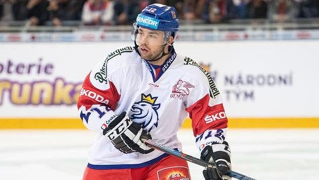 Útočník Dominik Simon musel v zámoří na operaci a minimálně do listopadu je ze hry. Útočník Dominik Simon musel v zámoří na operaci a minimálně do listopadu je ze hry.