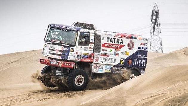 Tatra Martina Kolomého během závěrečného testování před zahájením Rallye Dakar. Tatra Martina Kolomého během závěrečného testování před zahájením Rallye Dakar.
