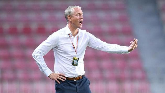 Trenér Sparty Václav Jílek během utkání s Olomoucí. Trenér Sparty Václav Jílek během utkání s Olomoucí.