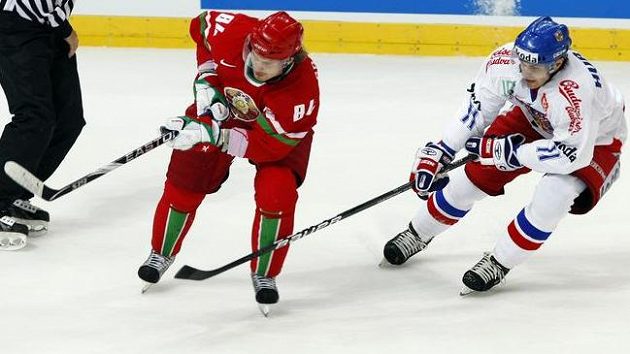 Petr Hubáček (vpravo) stíhá Bělorusa Grabovského. Petr Hubáček (vpravo) stíhá Bělorusa Grabovského.